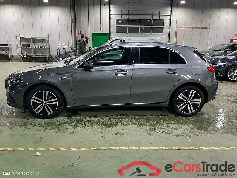 MERCEDES-BENZ A-CLASS 1.3 A 250 E DCT BUSINESS SOLUTION #3