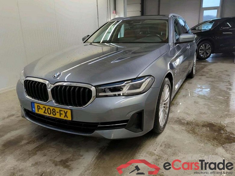 BMW 5-serie Touring 520e Bns Edit.+ #1