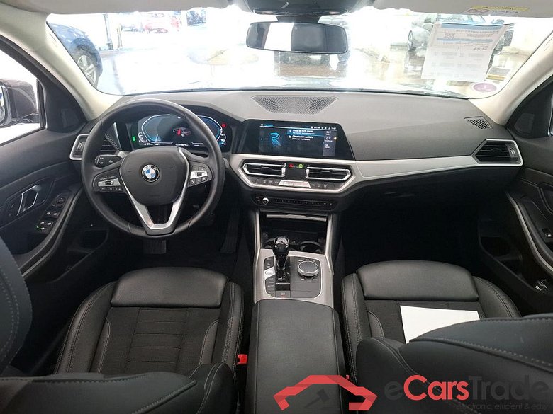 BMW Série 3 Berline / 2018 / 4P / Berline 330e 292ch Business Design BVA8 Hybride #5