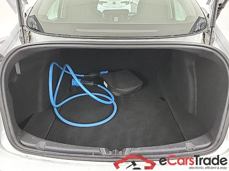 Tesla Model 3 Standard Range Plus RWD 4D 225kW #5