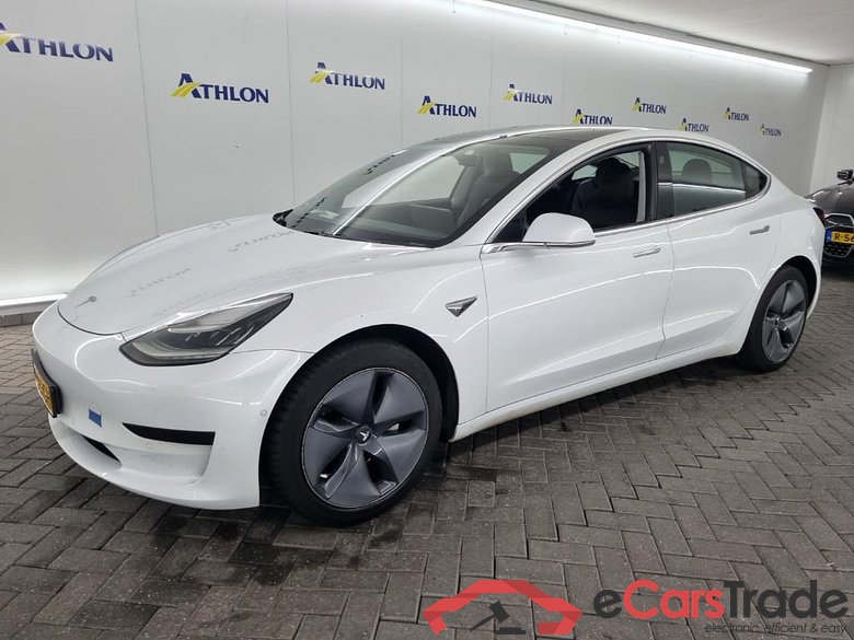 Tesla Model 3 Standard Range Plus RWD 4D 225kW