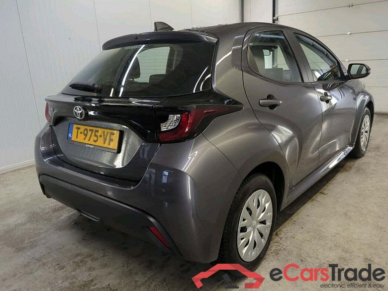 TOYOTA Yaris 1.5 VVT-i Active #2