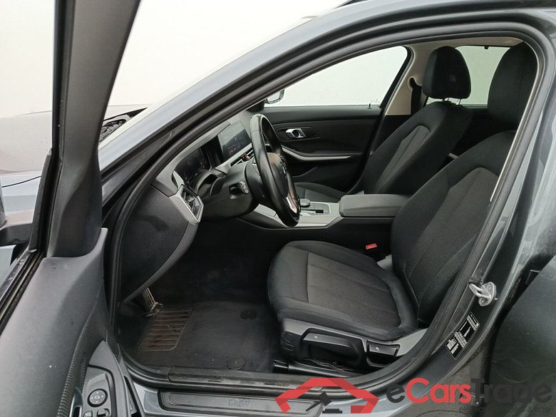 BMW 3 Reeks Touring 318dA (110 kW) 5d #3