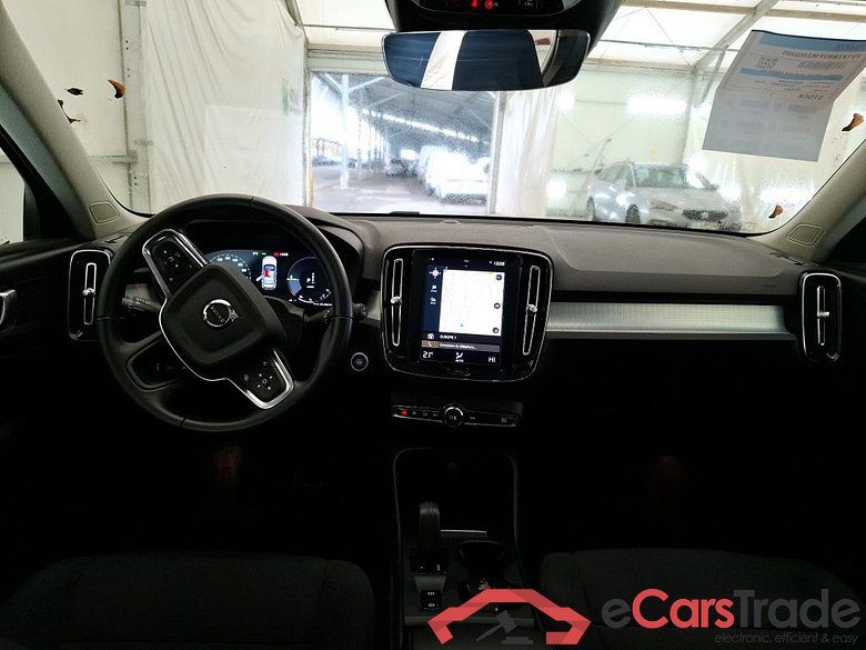 VOLVO XC40 / 2017 / 5P / SUV Recharge T5 262 DCT7 Business #5