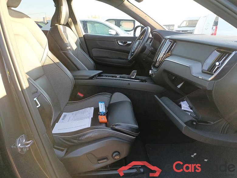 VOLVO XC60 / 2017 / 5P / todoterreno 2.0 T6 AWD Recharge R-Design Auto #6