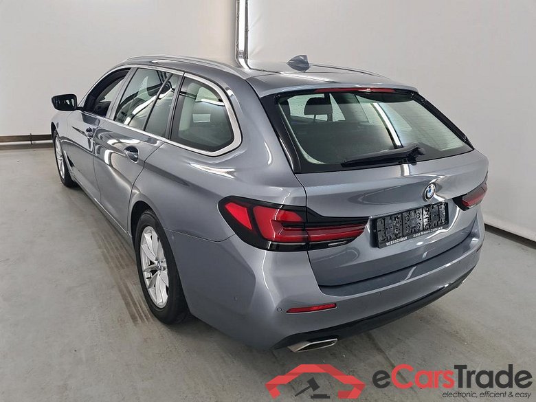 BMW 5 SERIES TOURING 2.0 520D 120KW TOURING AUTO Driving Assistant Parking Assistant Business #3