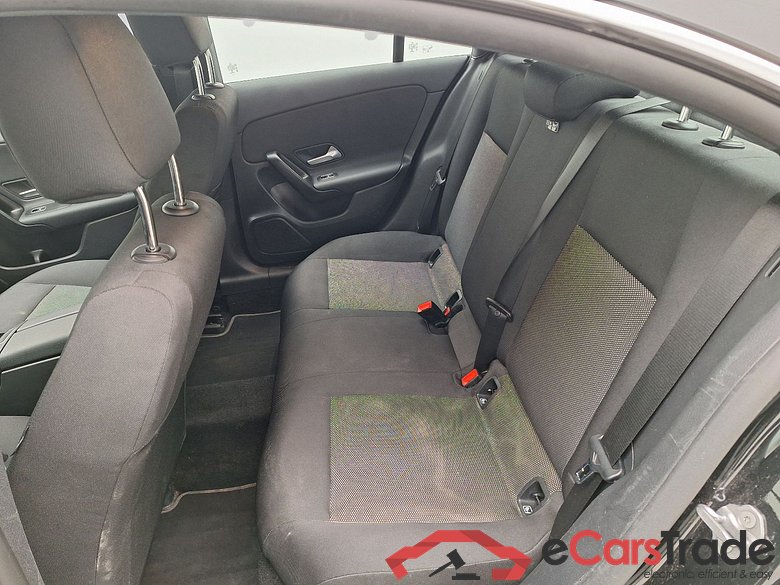 Mercedes, CLA-Class '19, Mercedes-Benz CLA CLA 180 d Essential Line 4d #4