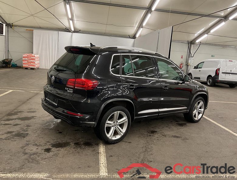 VOLKSWAGEN Tiguan Tiguan Sport & Style 2.0 TDI SCR BlueMotion Technology 81 kW (110 ch) 6 vitesses manuel #2