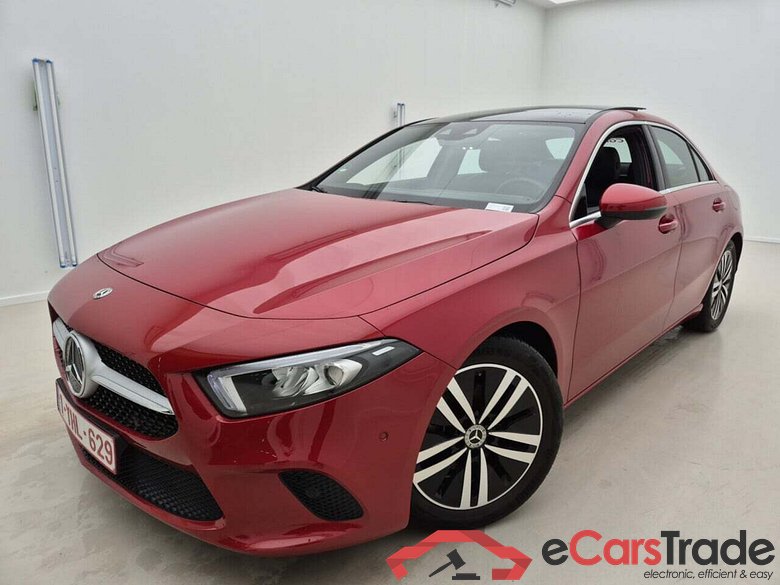 MERCEDES-BENZ A-KLASSE SEDAN 180D BUSINESS SOLUTION #1