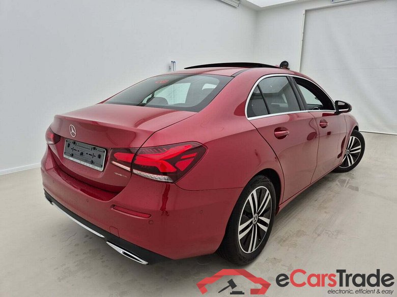 MERCEDES-BENZ A-KLASSE SEDAN 180D BUSINESS SOLUTION #2