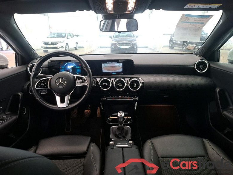 MERCEDES-BENZ Classe A Berline / 2018 / 4P / Berline A 180 d Style Line #5