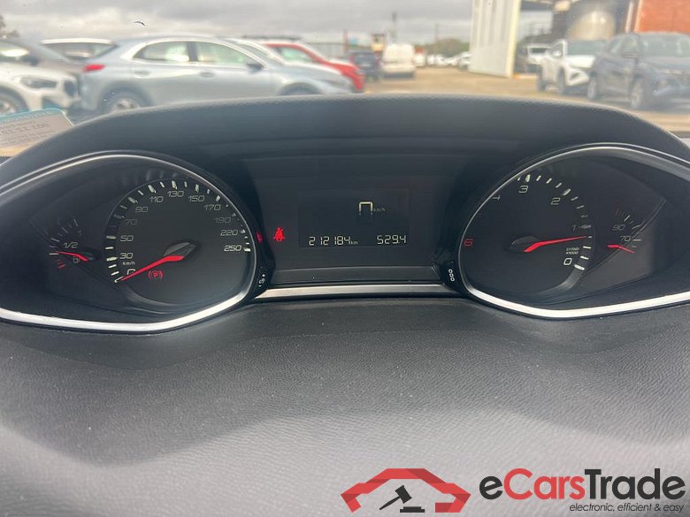 PEUGEOT 308 5p 2G berlina con portón 5p Active 1.6 BlueHDi 73KW (100CV) #4