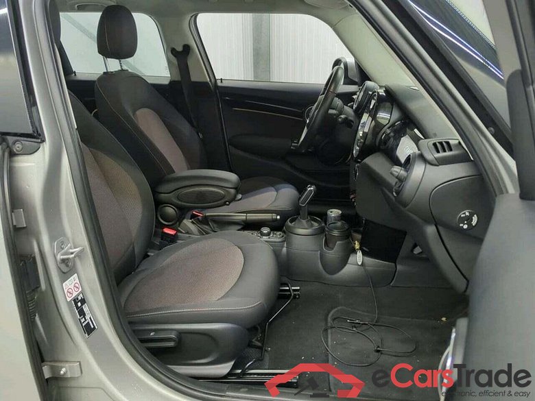 Mini Mini 1.5 Cooper Classic #6