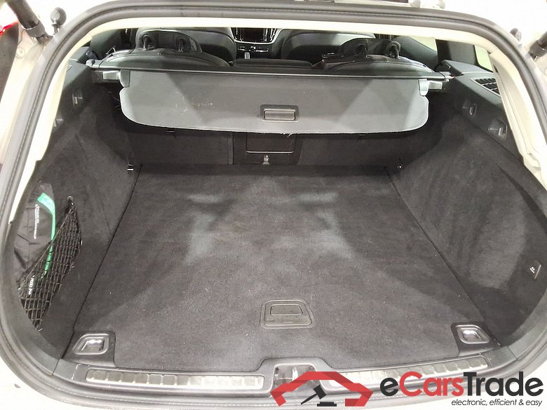 VOLVO V60 - 2018 2.0 B4 MHE Momentum Pro Geartronic #3