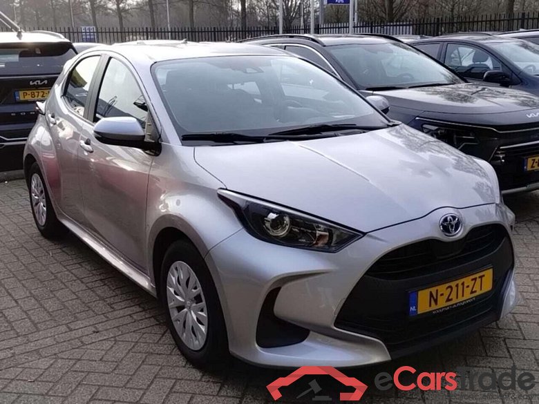 TOYOTA YARIS 1.5 Hybrid Active #2