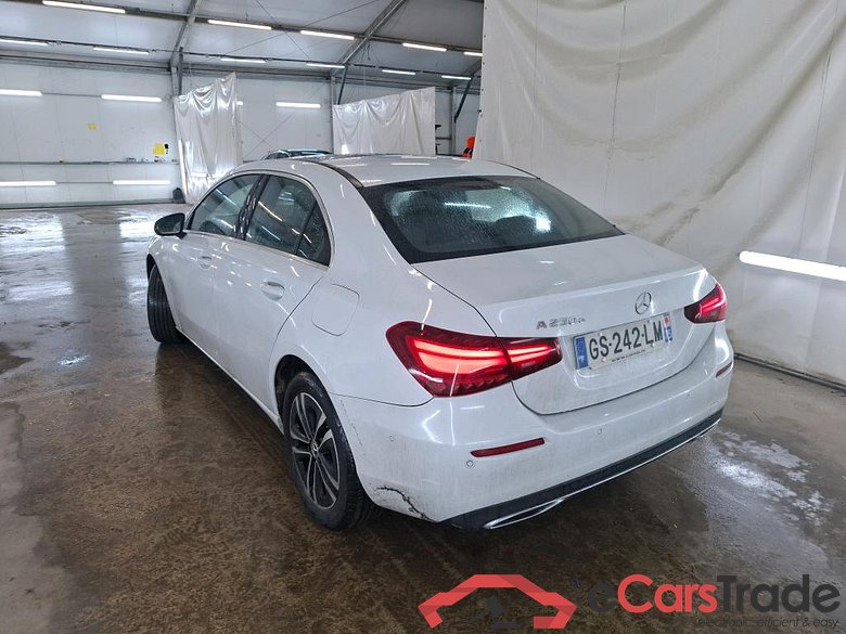 MERCEDES-BENZ Classe A Berline / 2022 / 4P / Berline A 250 e Business Line 7G-DCT #2
