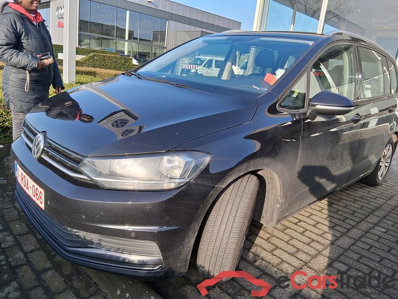 VOLKSWAGEN Touran  #2