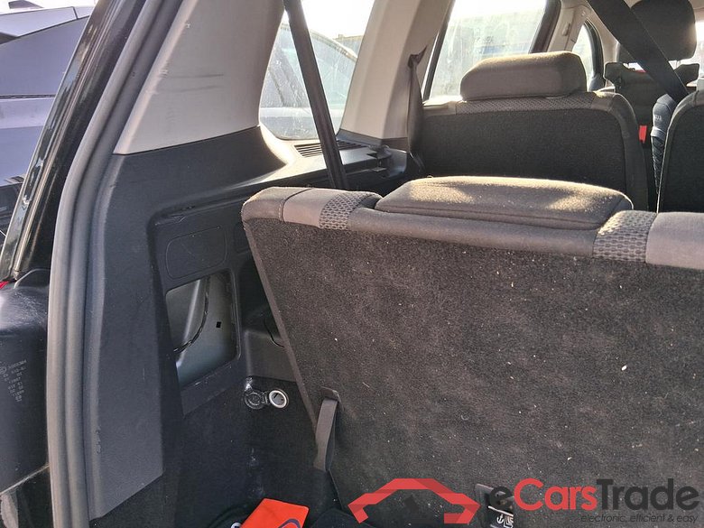 VOLKSWAGEN Touran  #5