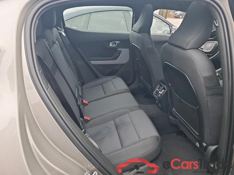 POLESTAR POLESTAR 2 78 kWh Dual Motor Launch #6