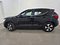preview Volvo XC40 #2