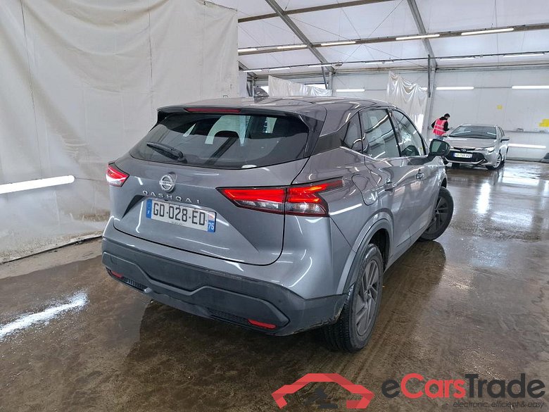 NISSAN Qashqai / 2021 / 5P / Crossover 1.3 MHEV 140 Business Edition #3