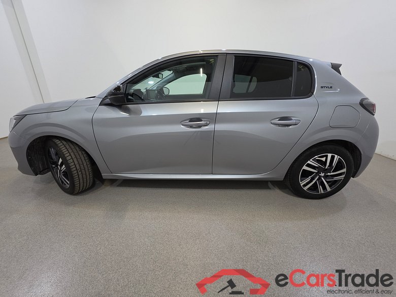 Peugeot 208 1.2 PureTech Allure LED Navi 1/2 Leather Camera Klima PDC ... #2