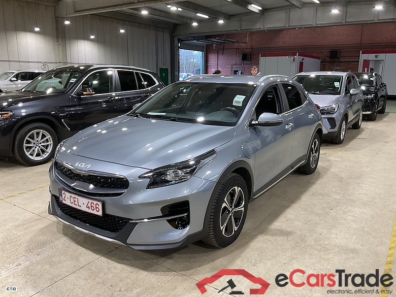 KIA XCEED 1.6 GDI PHEV DCT BUSINESS LINE #1