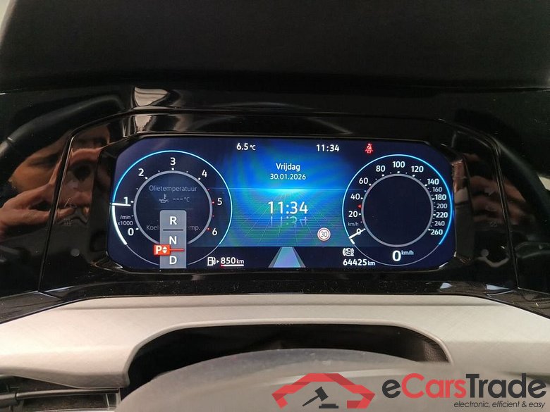 Volkswagen Golf VIII 2.0 TDI 85kW Life DSG 5d #6