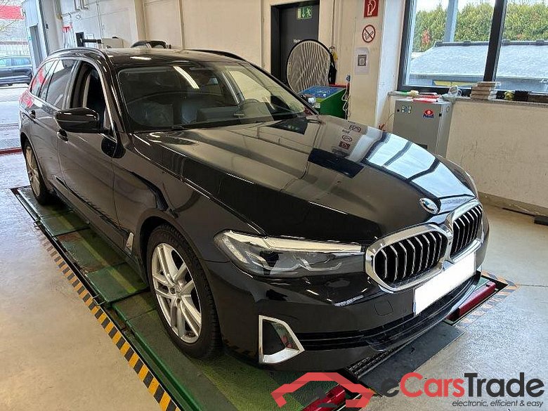 BMW 5 Touring (G31)(2017->) DE - Kb5 530 d Mild-Hybrid EU6d, xDrive Luxury Line (EURO 6d), (Facelift) 2020 - #2