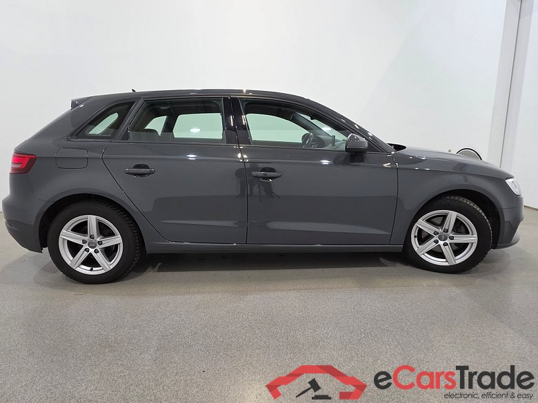 Audi A3 SB 1.6 30 TDi LED-Xenon Navi Klima PDC ... #5