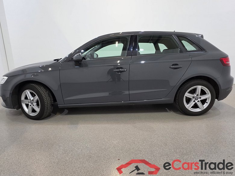 Audi A3 SB 1.6 30 TDi LED-Xenon Navi Klima PDC ... #2