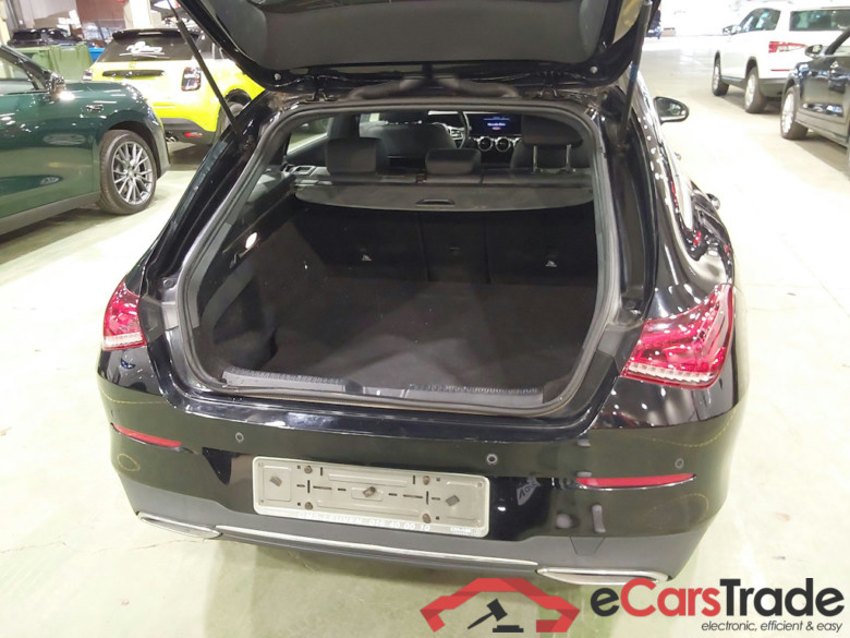 MERCEDES-BENZ CLA - Klasse 1.3 CLA 250 E BUSINESS SOLUTION DCT #3