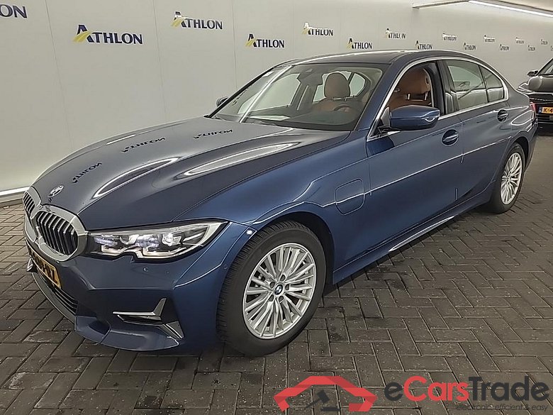 BMW 3 Serie Sedan 330e 4D 215kW #1