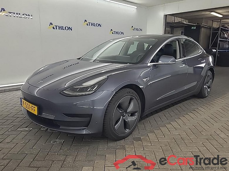 Tesla Model 3 Standard Range Plus RWD 4D 225kW