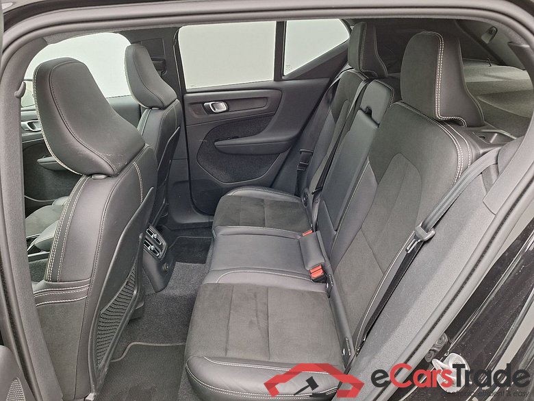 Volvo, XC40 '17 PHEV, Volvo XC40 T4 Recharge Geartronic R-Design 5d #4