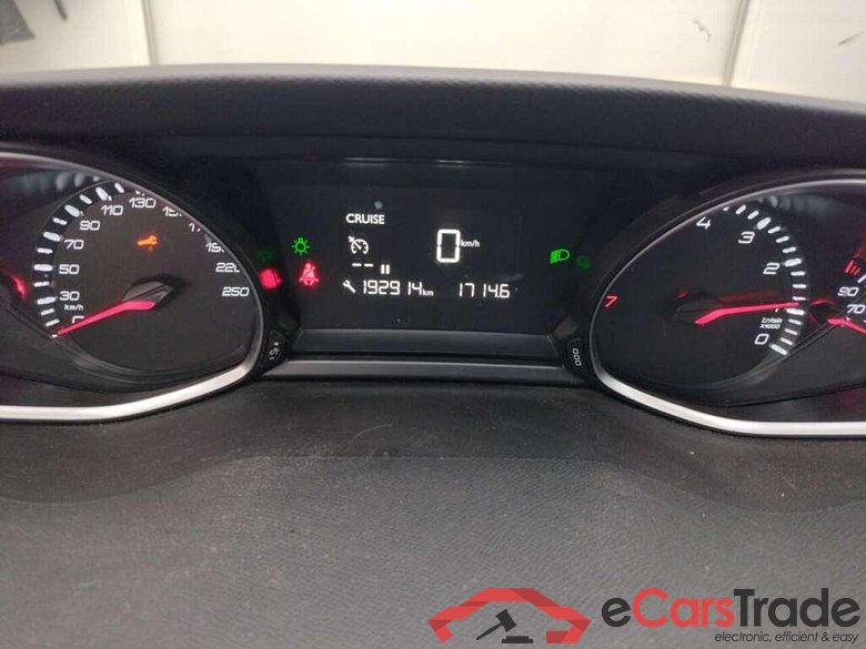 PEUGEOT 308 SW 1.2 PT. Blue Lease #4