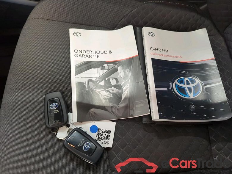 TOYOTA C-HR 72 kW #6