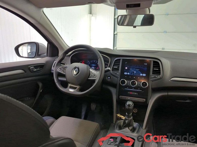 RENAULT Mégane Estate 1.3 TCe140 Equilibre #3