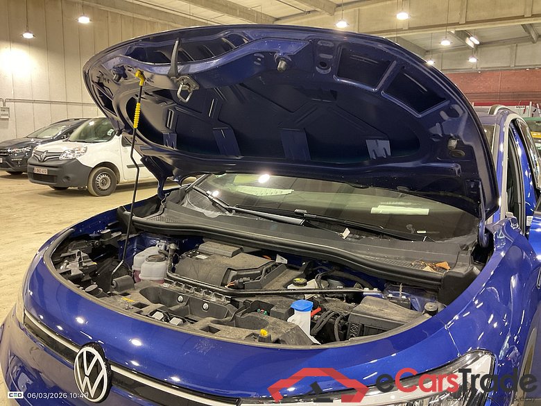 VOLKSWAGEN ID.4 BEV 82KWH 128KW PRO #6