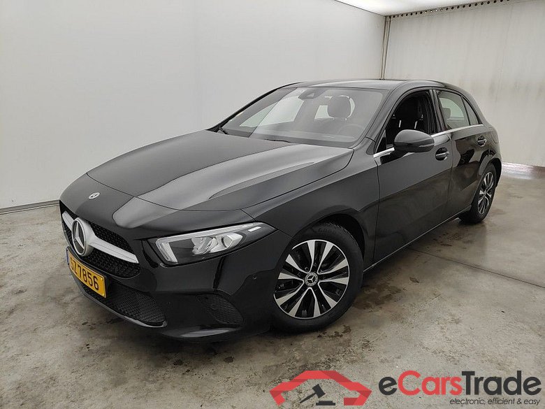 MERCEDES CLASSE A DIESEL (W177) A 200 d 150 Business Solution (EU6AP) 5d #1