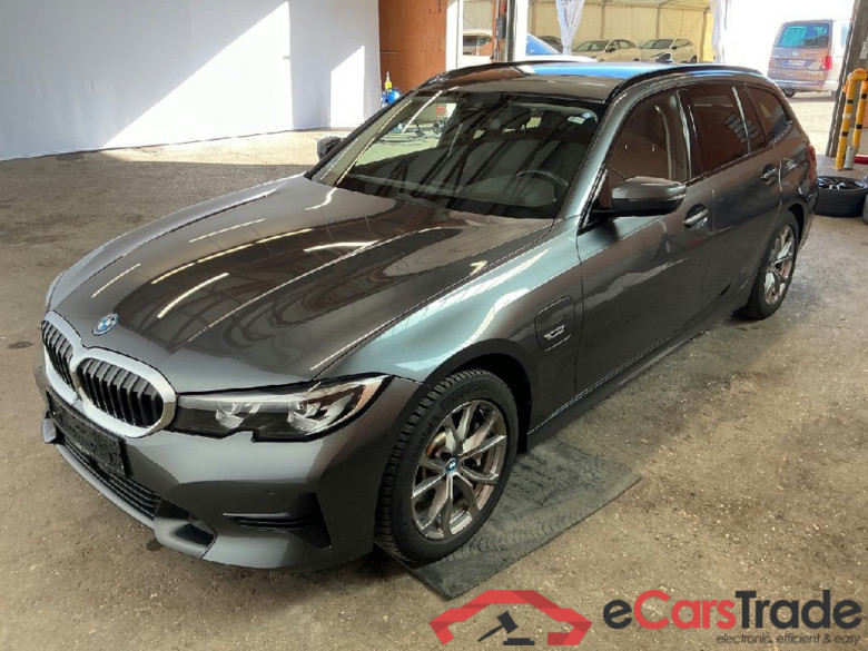 Baureihe 3 Touring 330 e Sport Line 2.0 185KW AT8 E6d #1