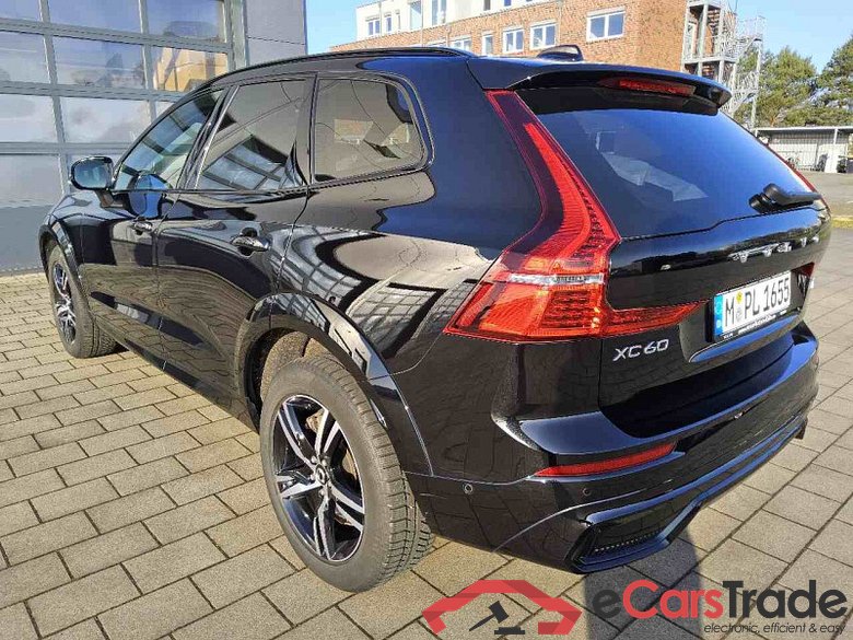 Volvo XC60 (03.2017->) DE - SUV5 B5 (Benzin) 2WD EU6d, R-Design Mild-Hybrid (EURO 6d), (Facelift) 2021 #4