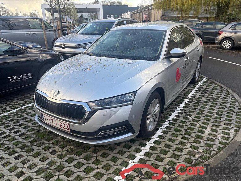 SKODA Octavia Octavia Ambition 2,0 TDI 110 kW 7-speed automat. #1