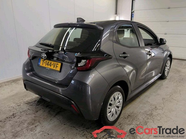TOYOTA Yaris 1.5 VVT-i Active #2