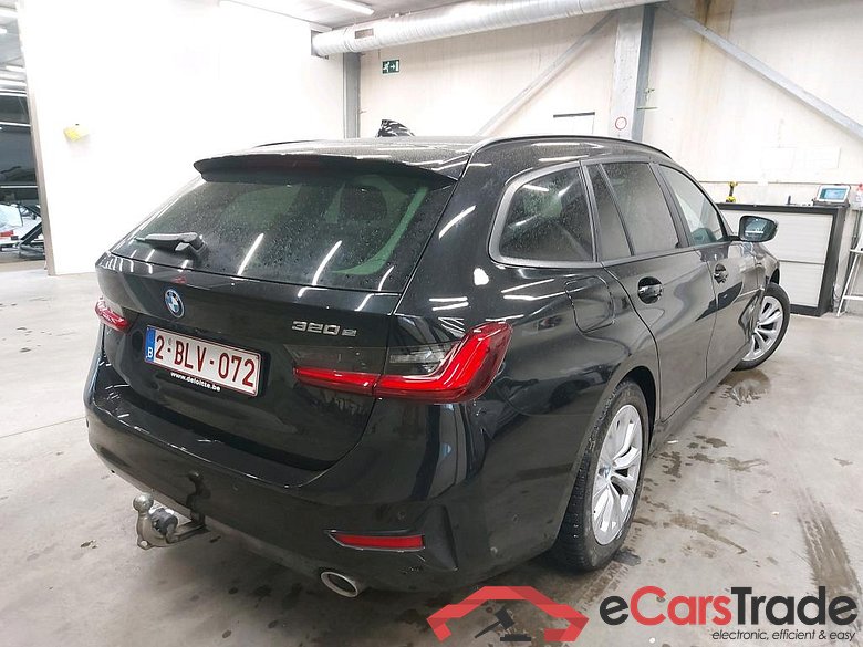 BMW - BMW 3 TOURING 320e 204PK Business Edition With Vernasca Heated Sport Seats & Active Cruise Control & Driving Assistant Pack   * HYBRID * #2