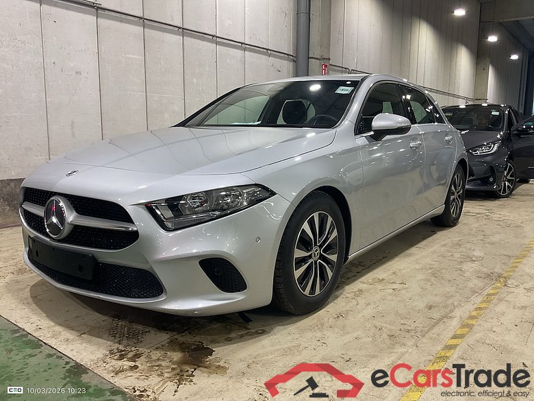 MERCEDES-BENZ CLASS A DIESEL (W177) A 180 d