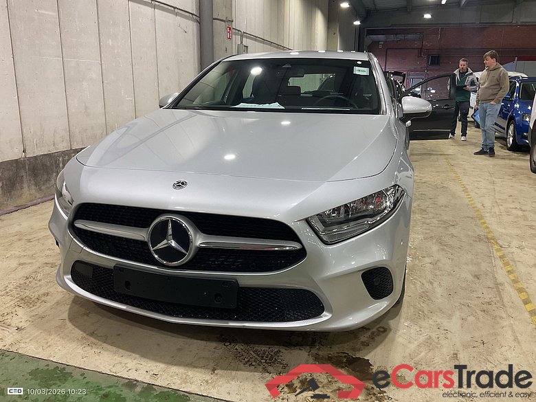 MERCEDES-BENZ CLASS A DIESEL (W177) A 180 d #2