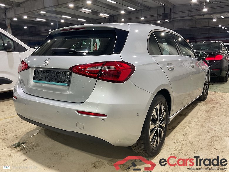 MERCEDES-BENZ CLASS A DIESEL (W177) A 180 d #4