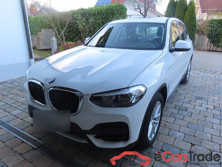Baureihe X3 xDrive 30 e Advantage 2.0 215KW AT8 E6d #1