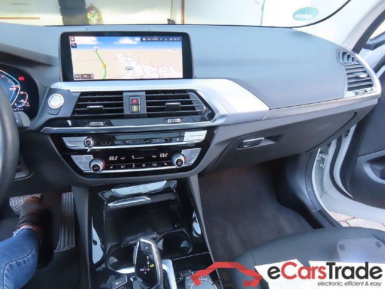 Baureihe X3 xDrive 30 e Advantage 2.0 215KW AT8 E6d #3